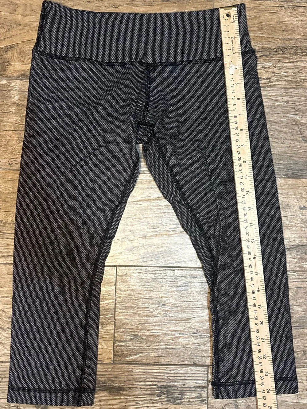 Lululemon Black Heather Stretch Leggings sz 6